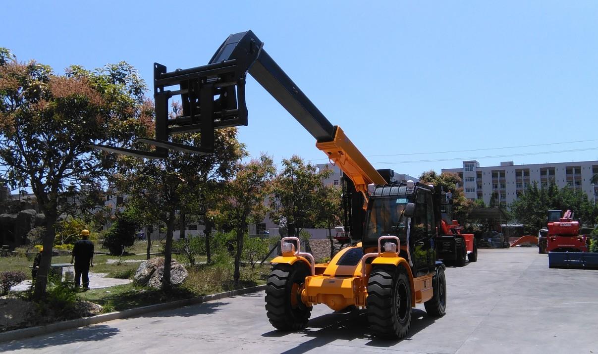 2.5t telehandler