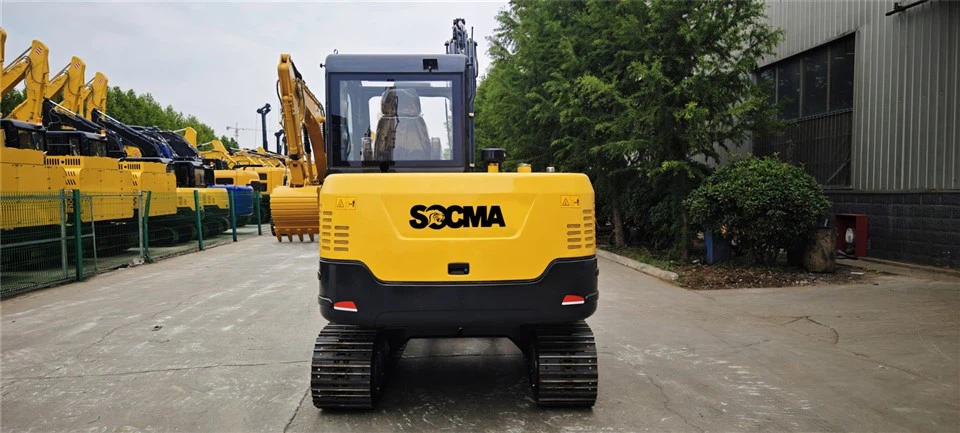 6 Ton Diesel Mini Excavators Compact Construction Machinery With Yanmar Engine High Efficiency
