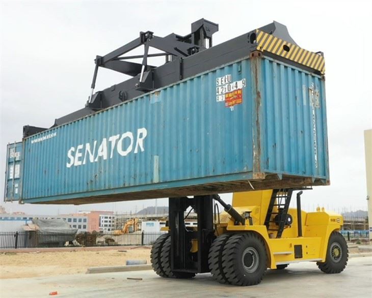 Carretons elevadors SOCMA per a ports logístics