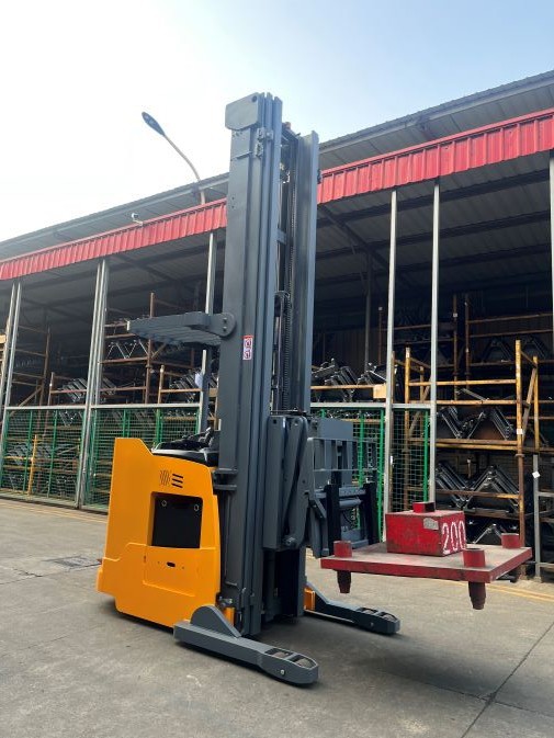 1.6 Ton Dua Scissor Electric Reach Truck